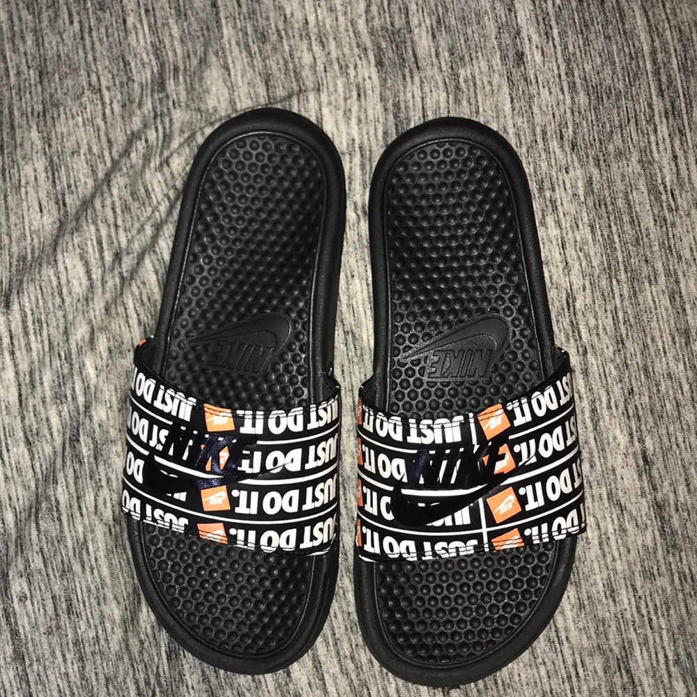 Seems slides